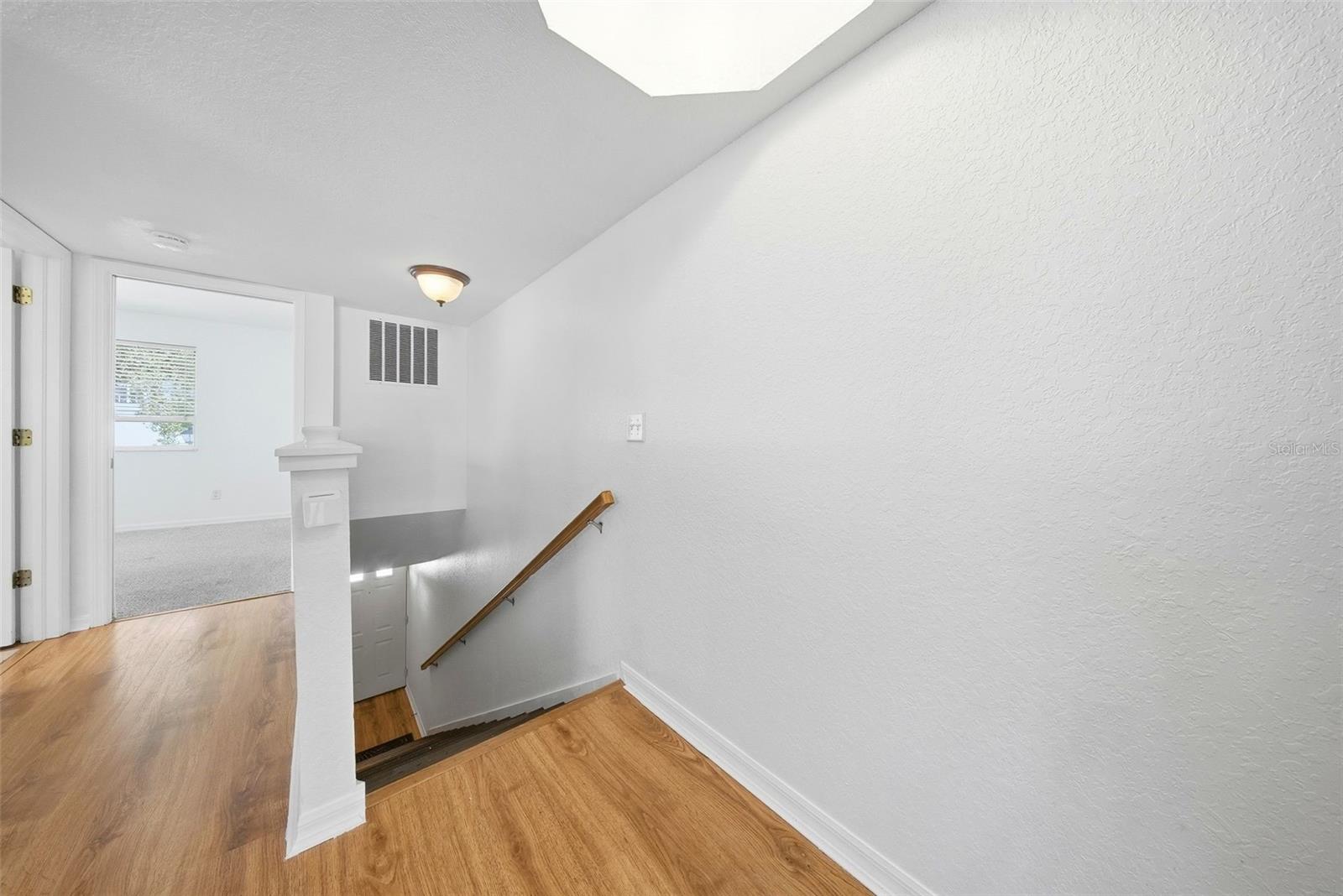 Image 32 of 82 For 14676 Seminole Trail