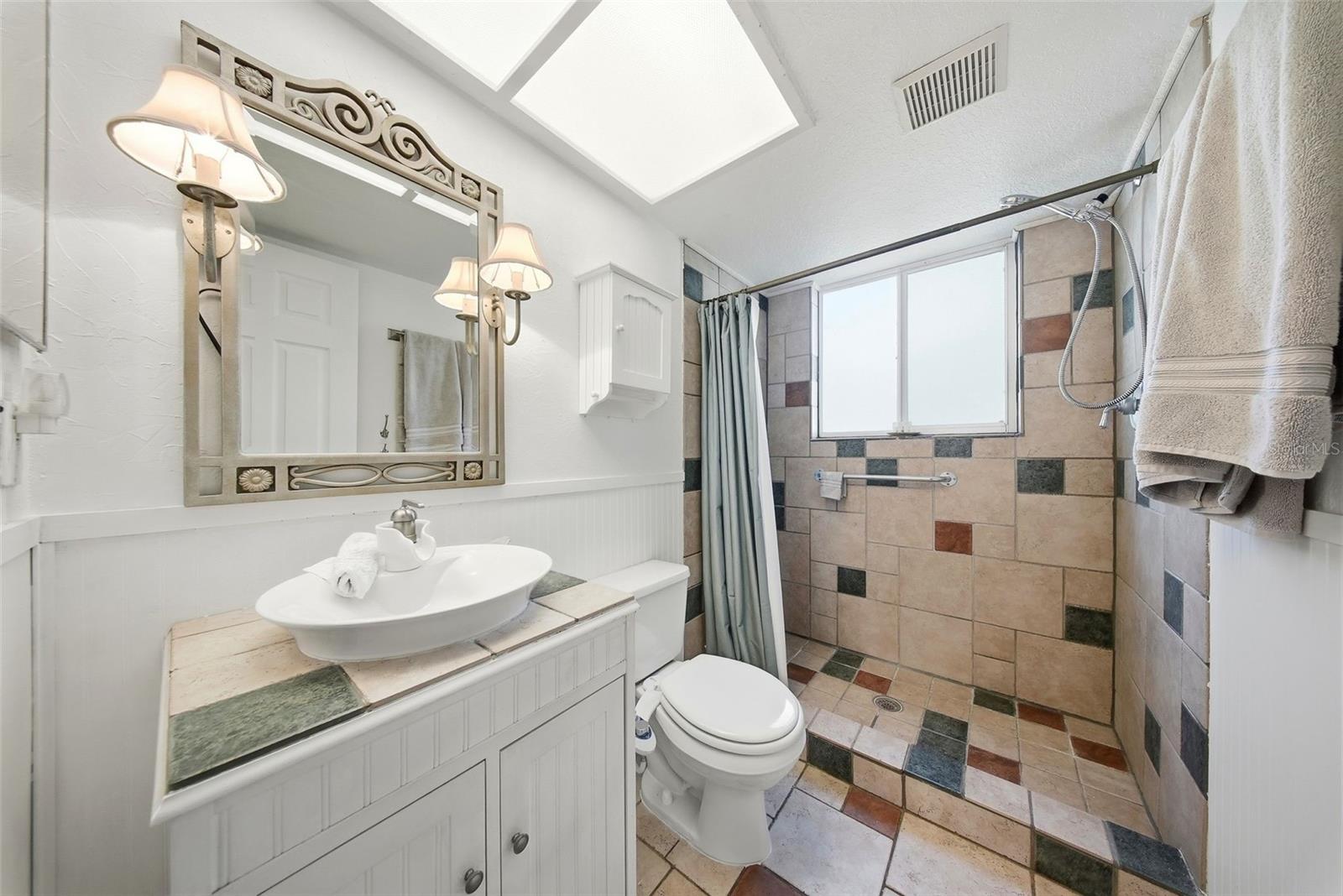 Image 35 of 82 For 14676 Seminole Trail