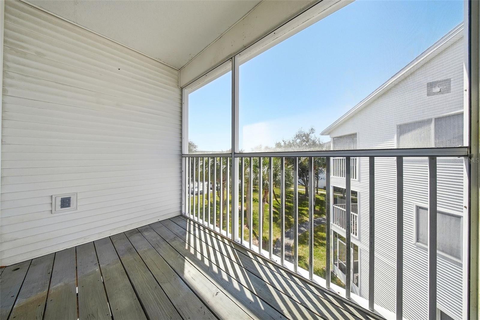 Image 45 of 82 For 14676 Seminole Trail