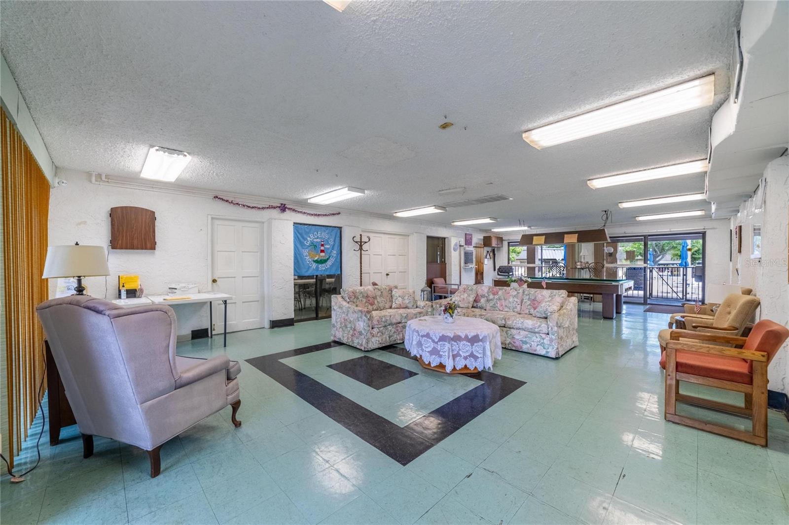 Image 64 of 73 For 4112 Hampton Drive