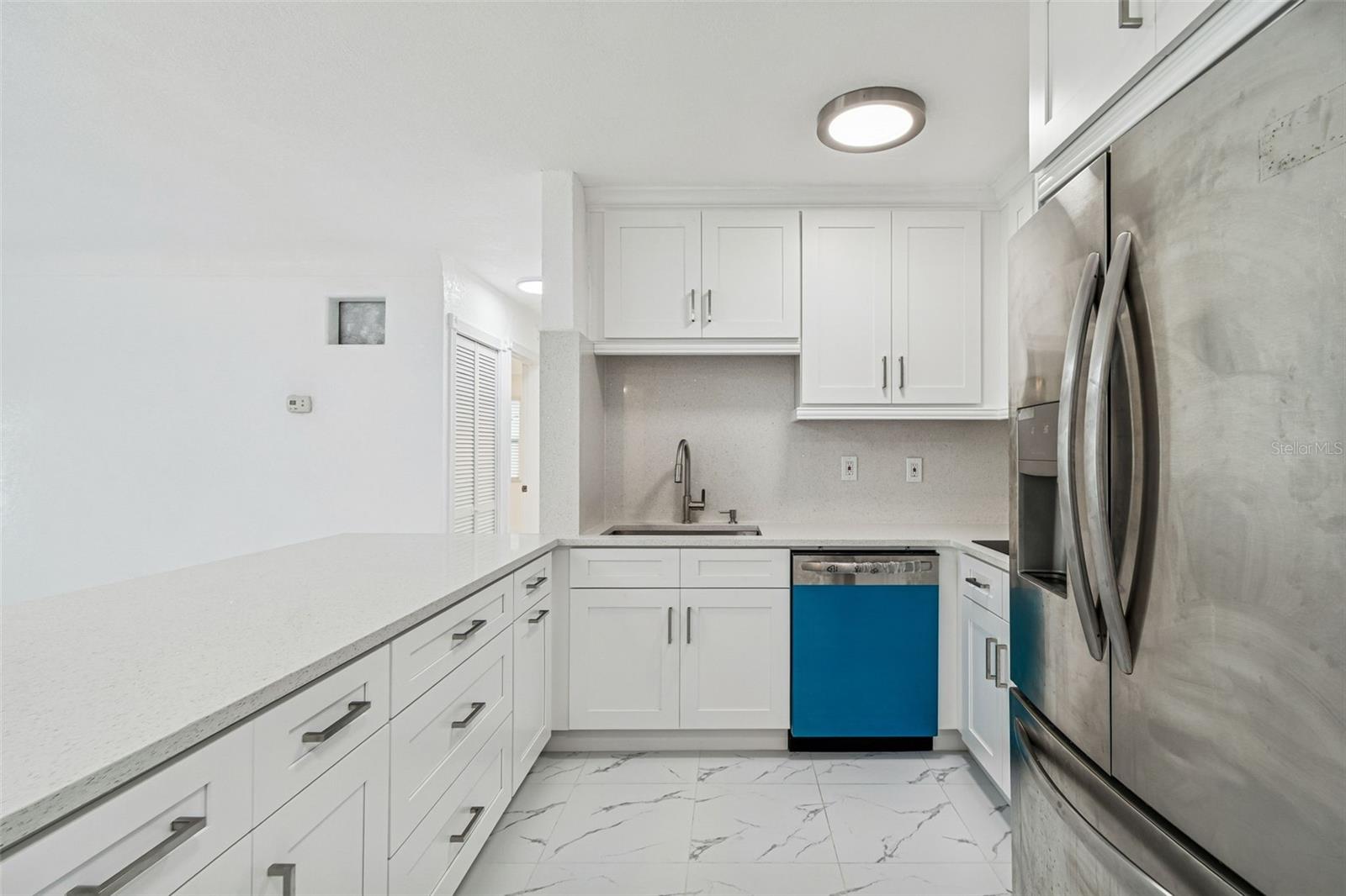 Image 20 of 71 For 5948 51st Avenue N