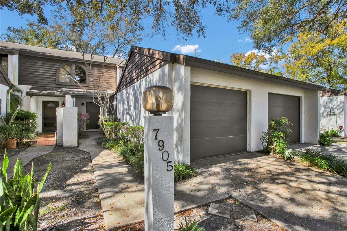 Details for 7905 Luxbury Place, TAMPA, FL 33614