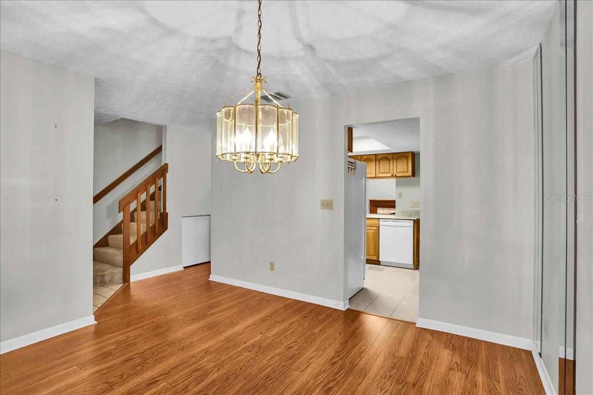 Image 10 of 55 For 7905 Luxbury Place