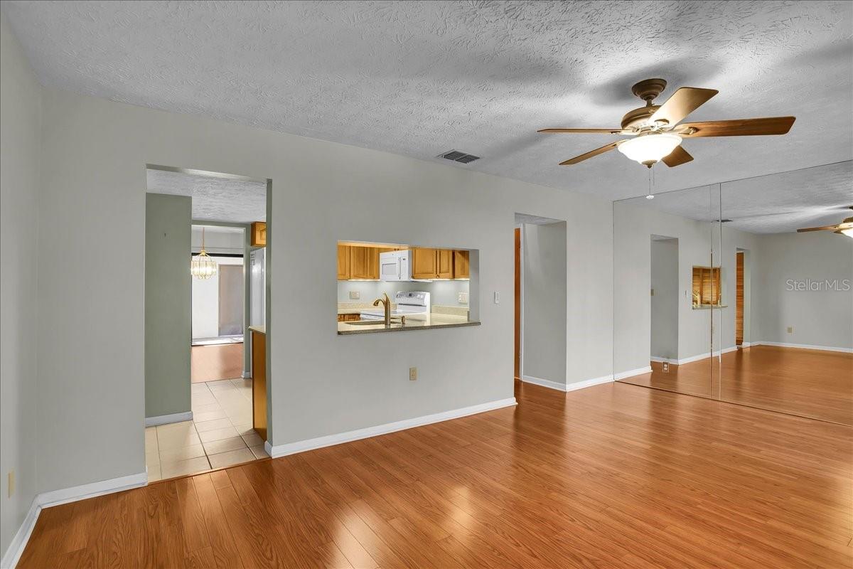 Image 14 of 55 For 7905 Luxbury Place