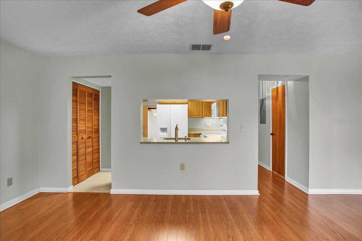 Image 16 of 55 For 7905 Luxbury Place