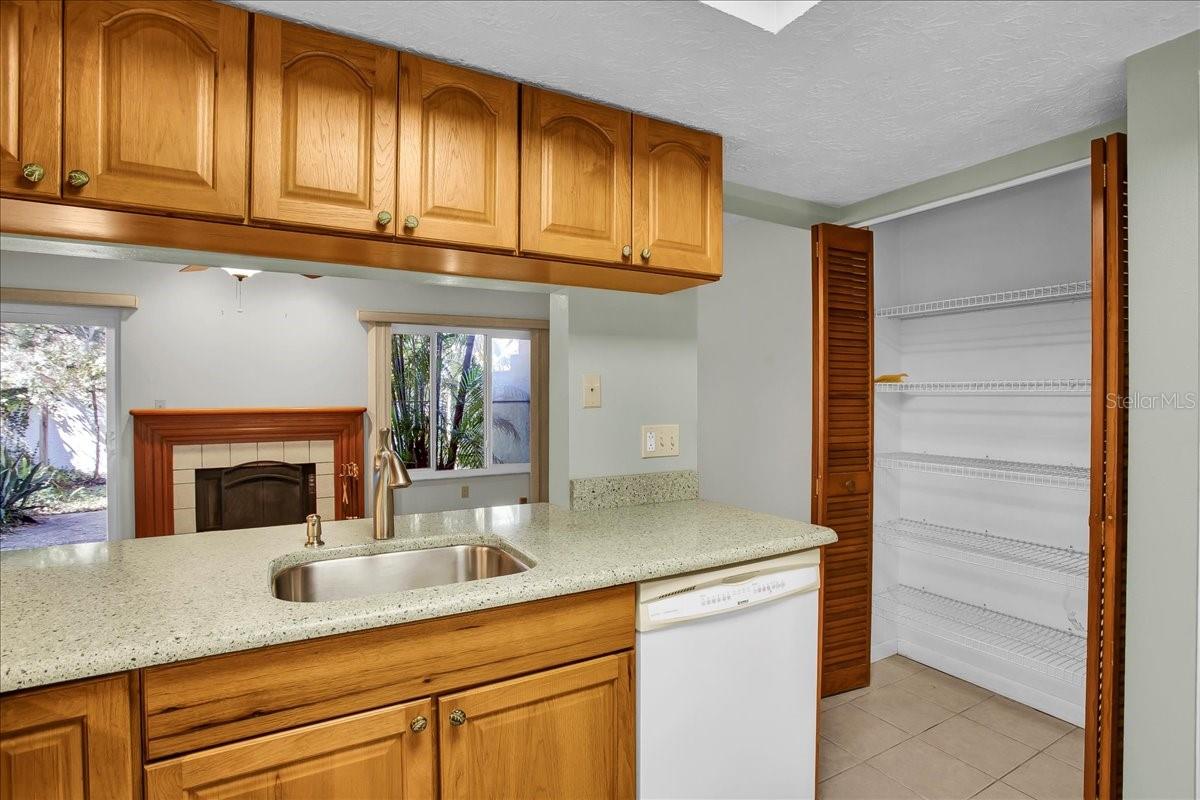 Image 20 of 55 For 7905 Luxbury Place