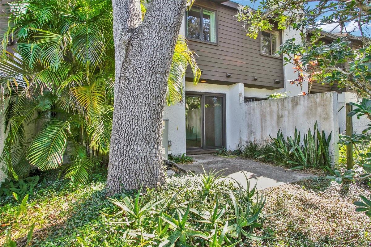 Image 46 of 55 For 7905 Luxbury Place