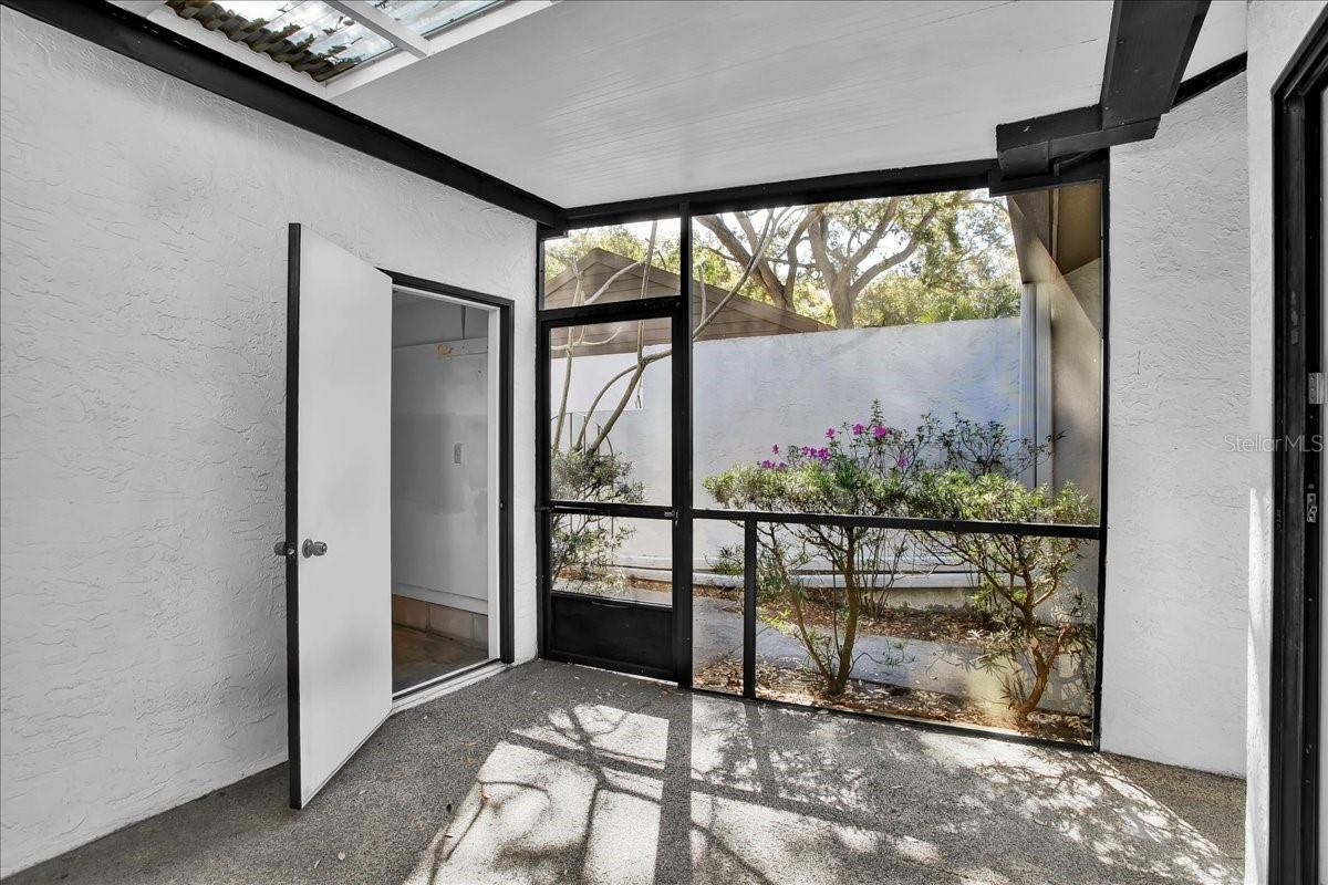 Image 50 of 55 For 7905 Luxbury Place