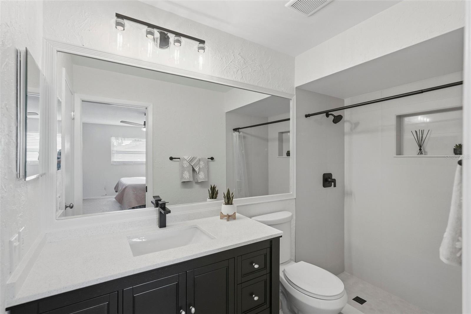 Image 26 of 59 For 500 Sanibel Court