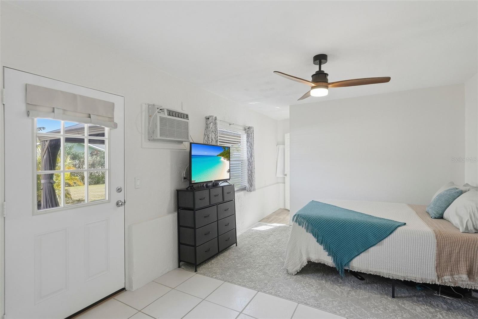 Image 31 of 59 For 500 Sanibel Court