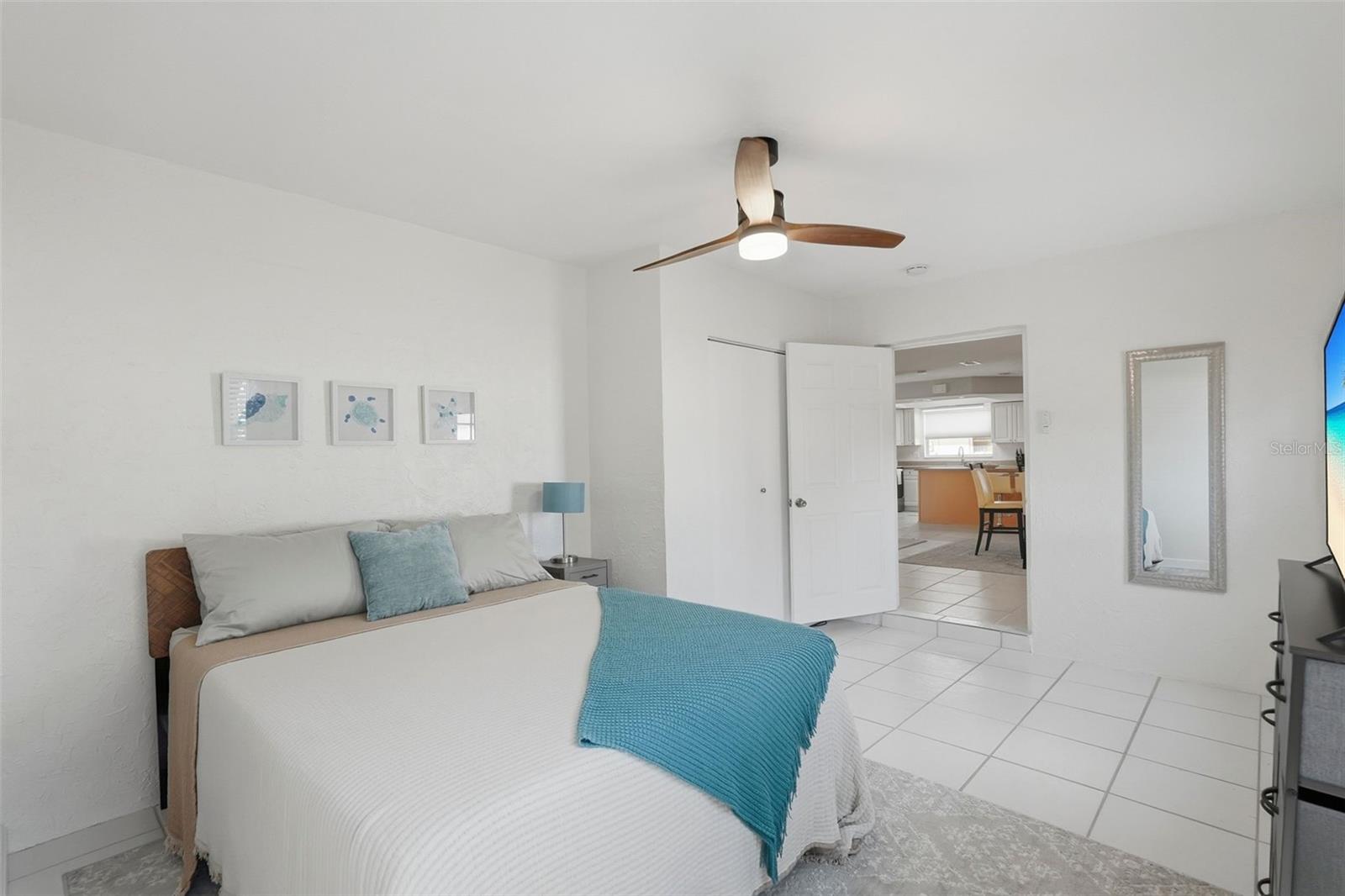 Image 32 of 59 For 500 Sanibel Court