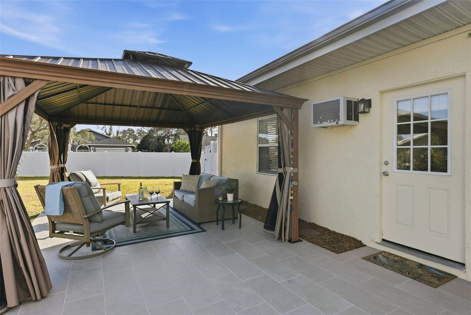 Image 43 of 59 For 500 Sanibel Court