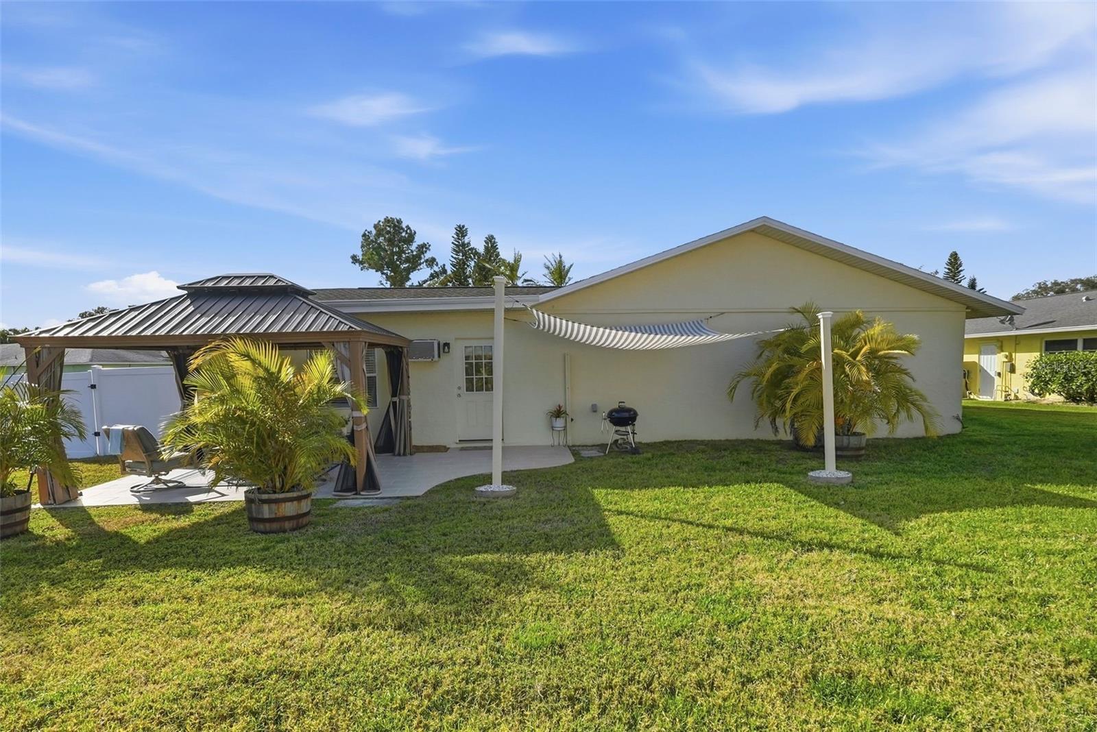 Image 44 of 59 For 500 Sanibel Court