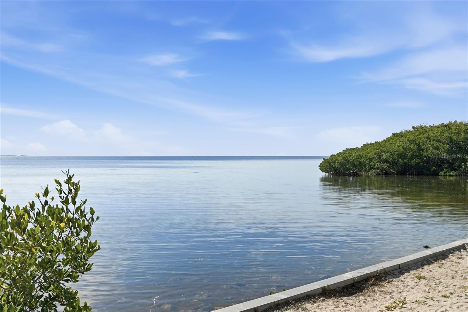 Image 48 of 59 For 500 Sanibel Court