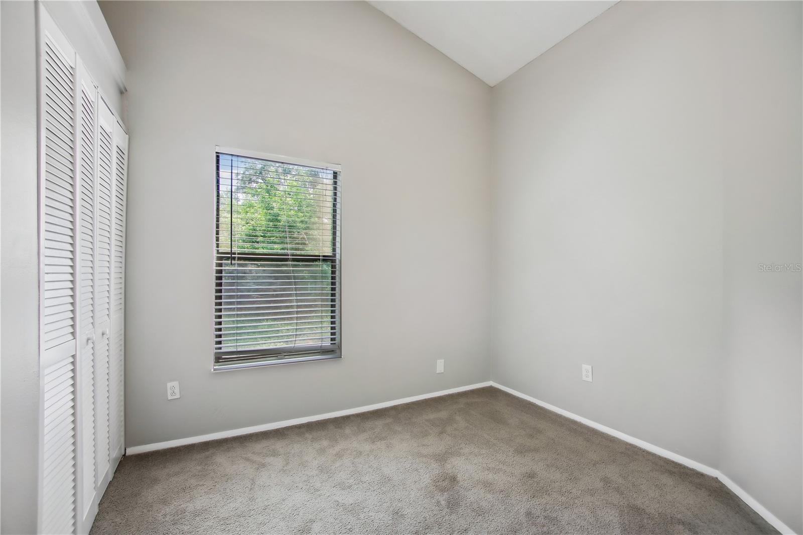 Image 12 of 20 For 787 Arthurs Court