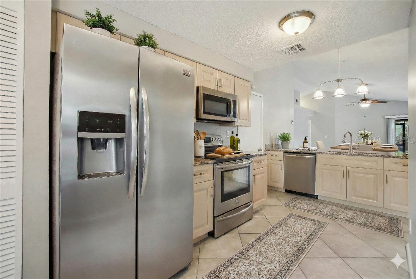 Image 3 of 20 For 787 Arthurs Court