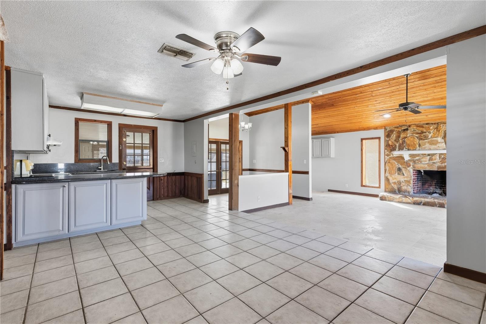 Image 5 of 35 For 10301 Trail Ridge Lane