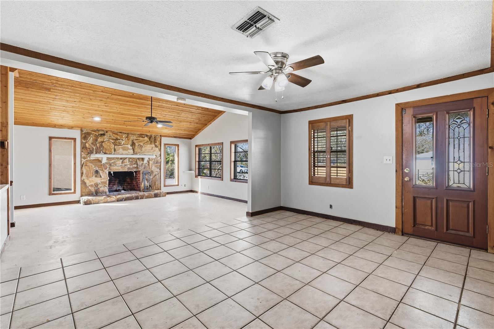 Image 6 of 35 For 10301 Trail Ridge Lane