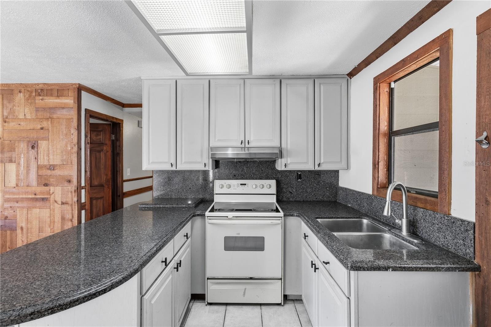 Image 9 of 35 For 10301 Trail Ridge Lane