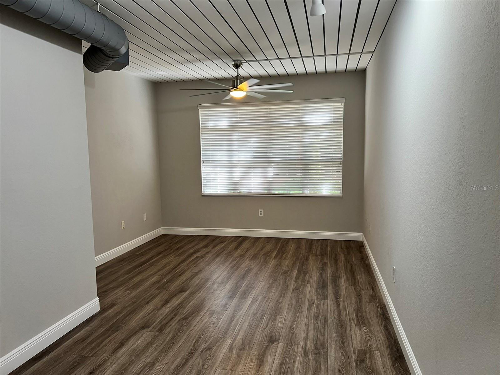 Image 12 of 22 For 2411 Horatio Street 514