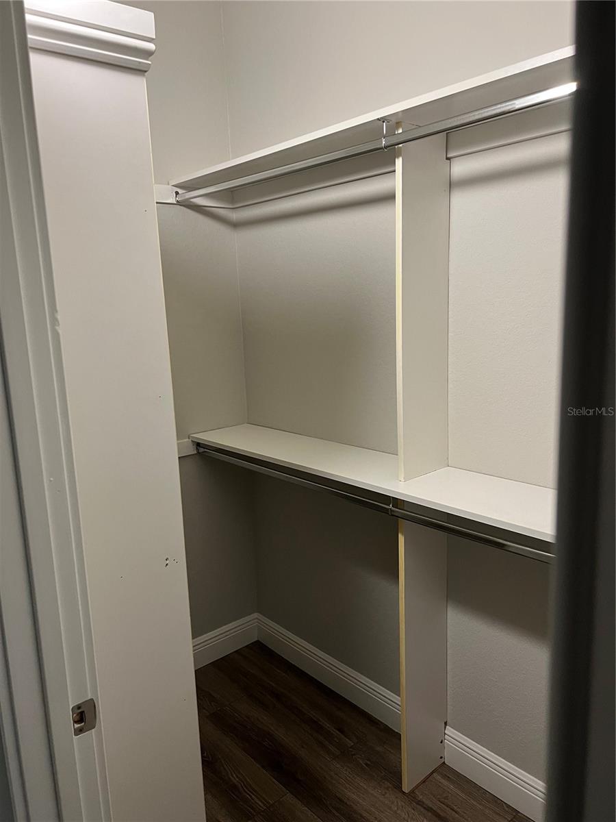 Image 18 of 22 For 2411 Horatio Street 514