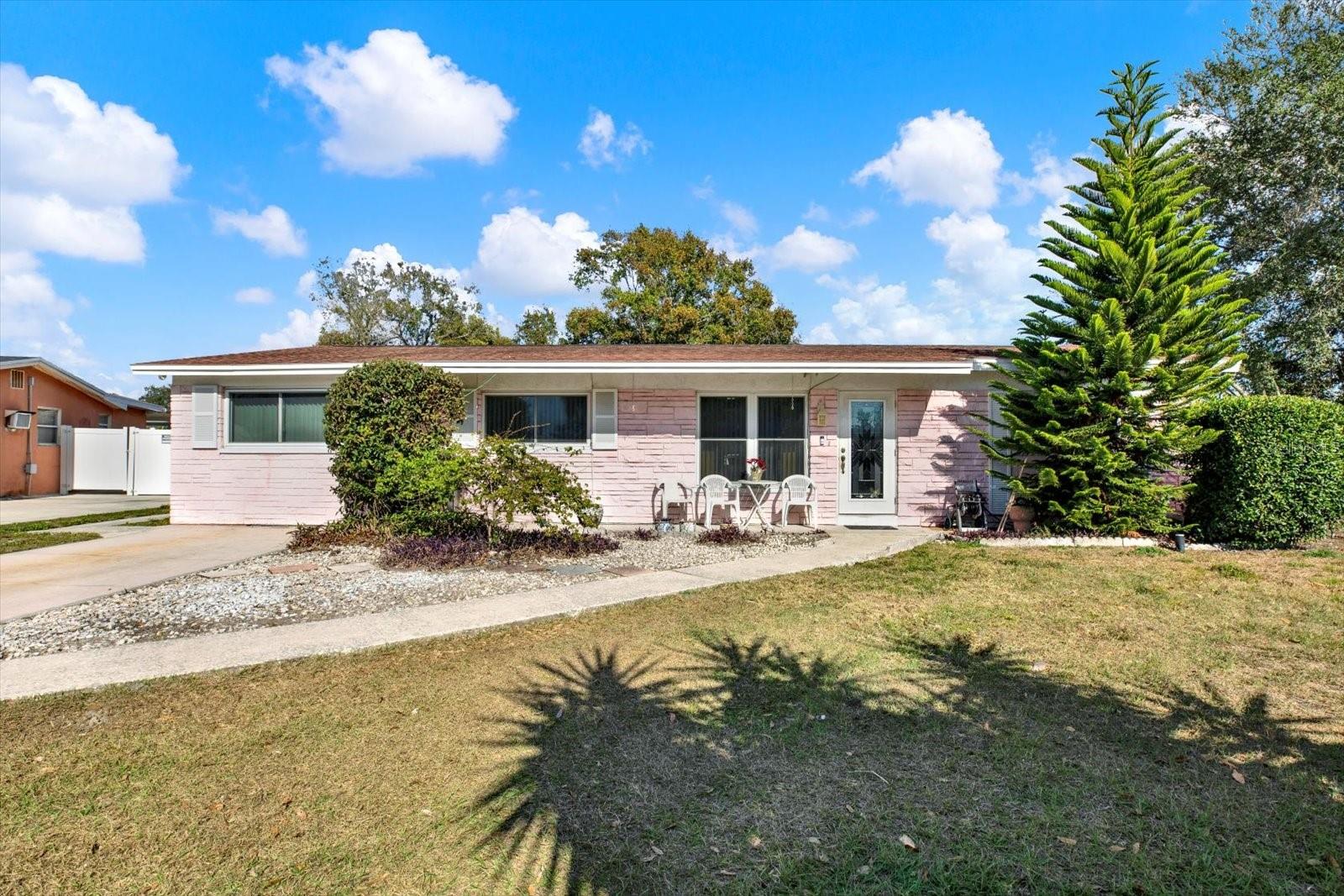 Details for 6403 Rolling Green Place, TAMPA, FL 33634