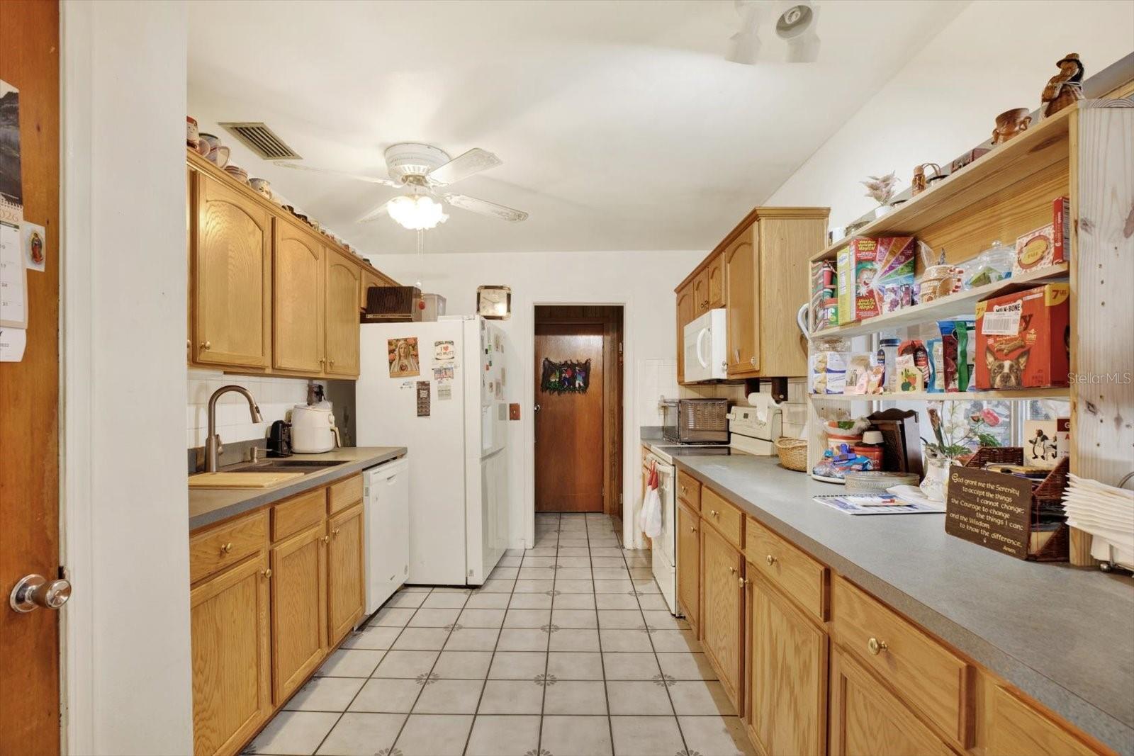 Image 7 of 18 For 6403 Rolling Green Place