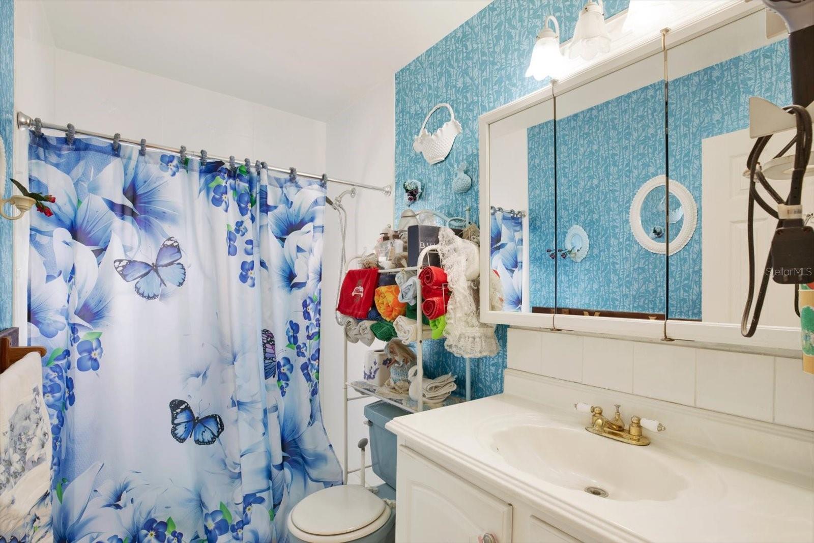 Image 9 of 18 For 6403 Rolling Green Place