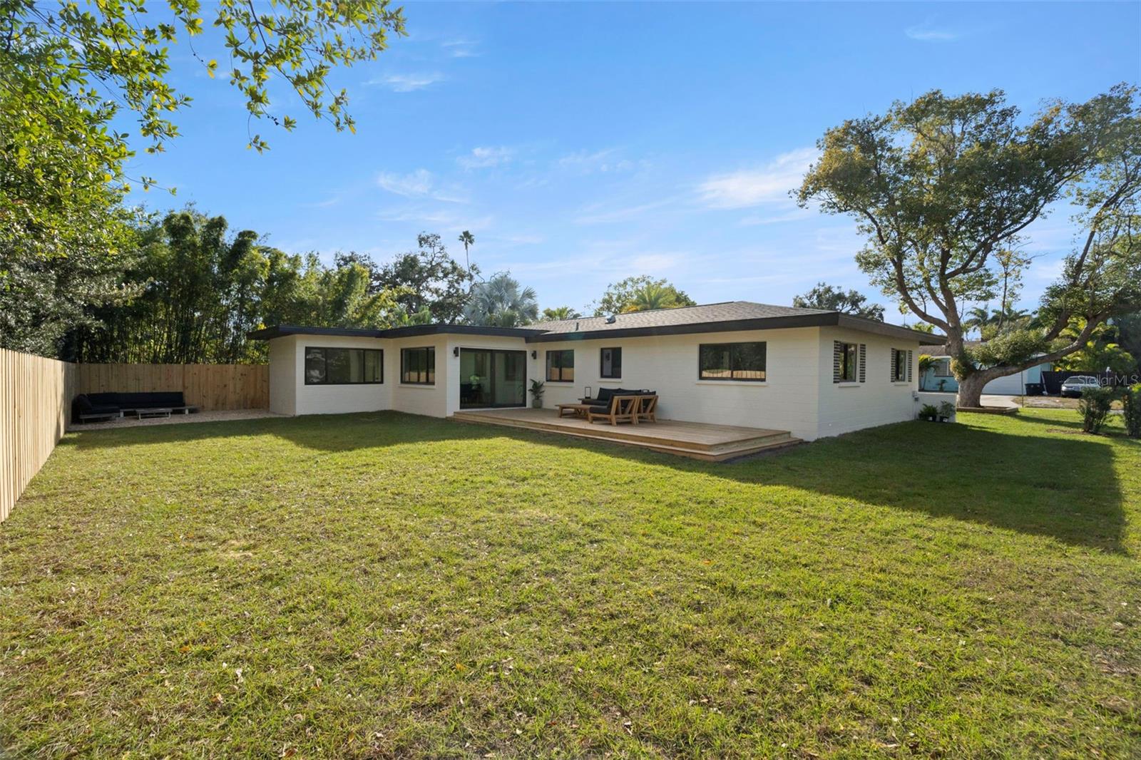 Listing photo id 45 for 2602 47th Street S