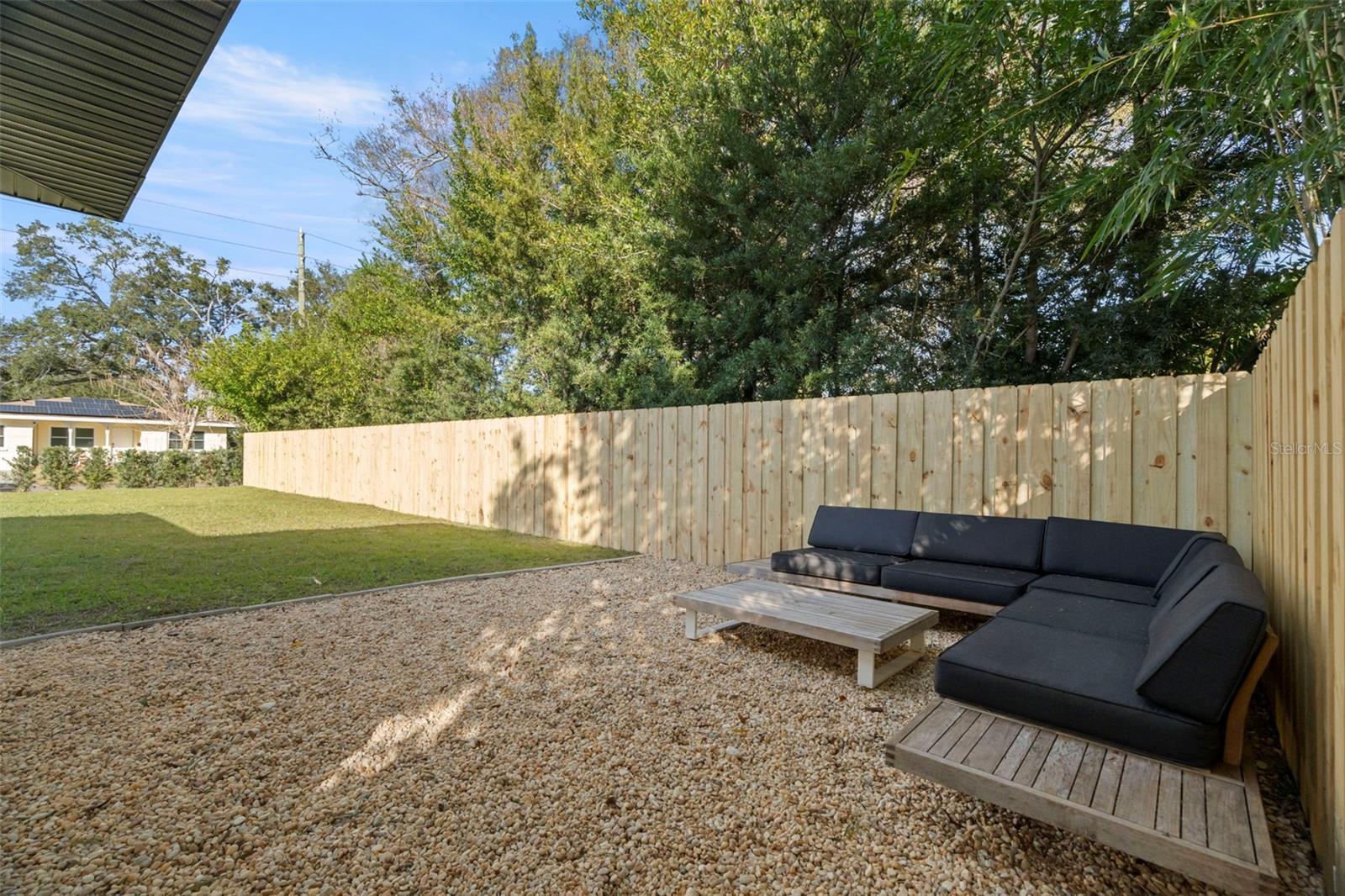 Listing photo id 47 for 2602 47th Street S