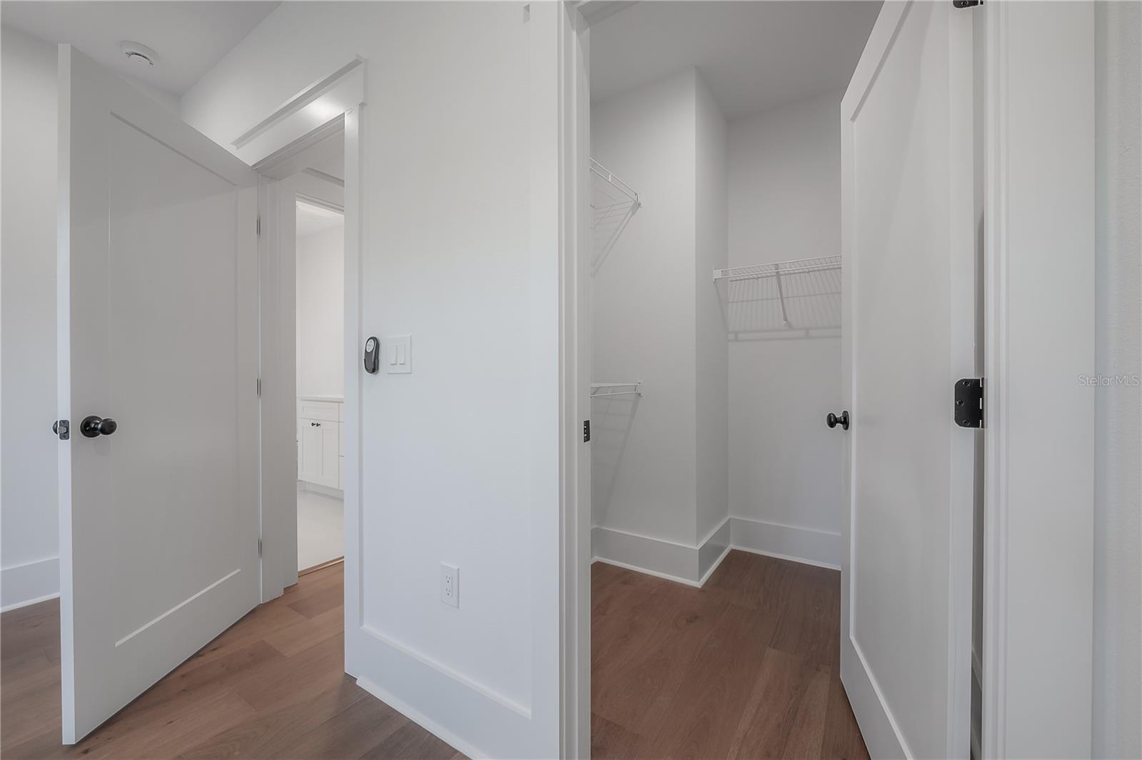 Image 42 of 75 For 807 Ida Street