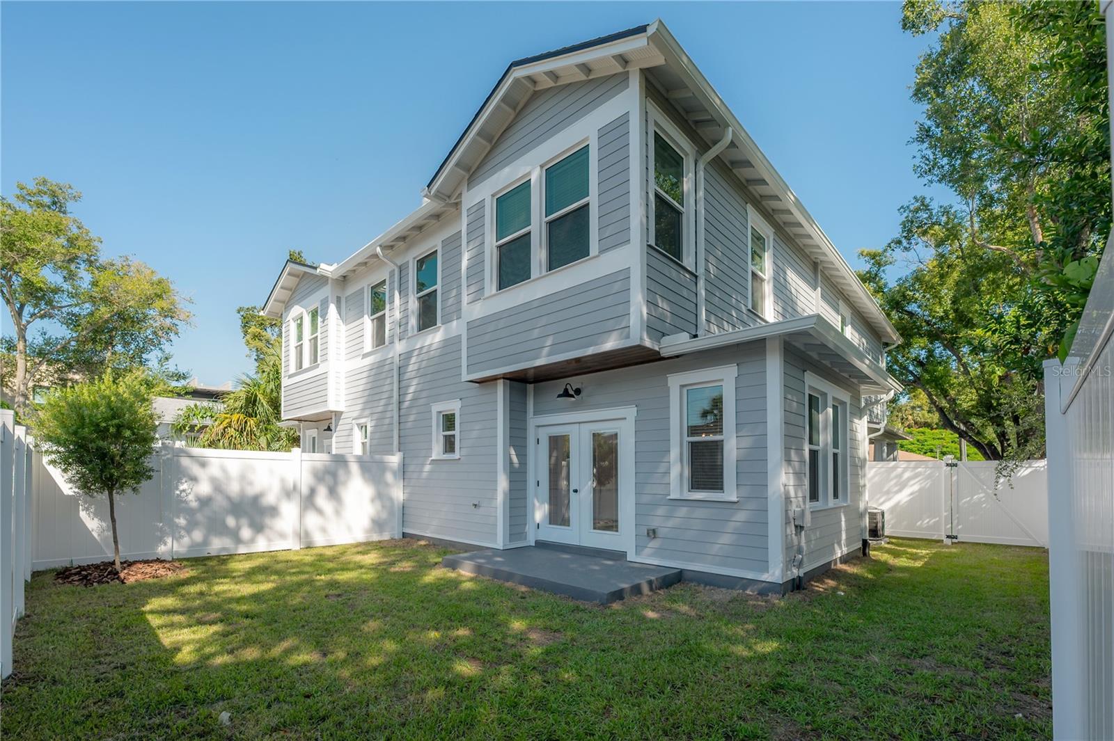 Image 57 of 75 For 807 Ida Street