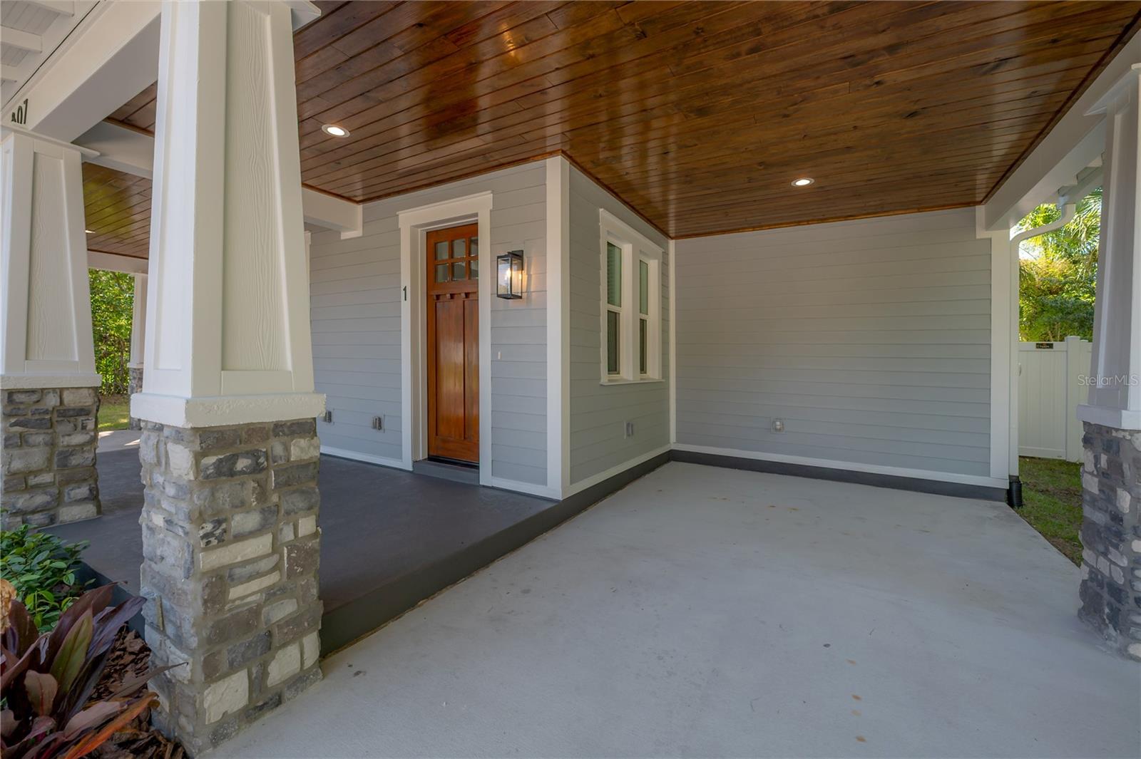 Image 6 of 75 For 807 Ida Street