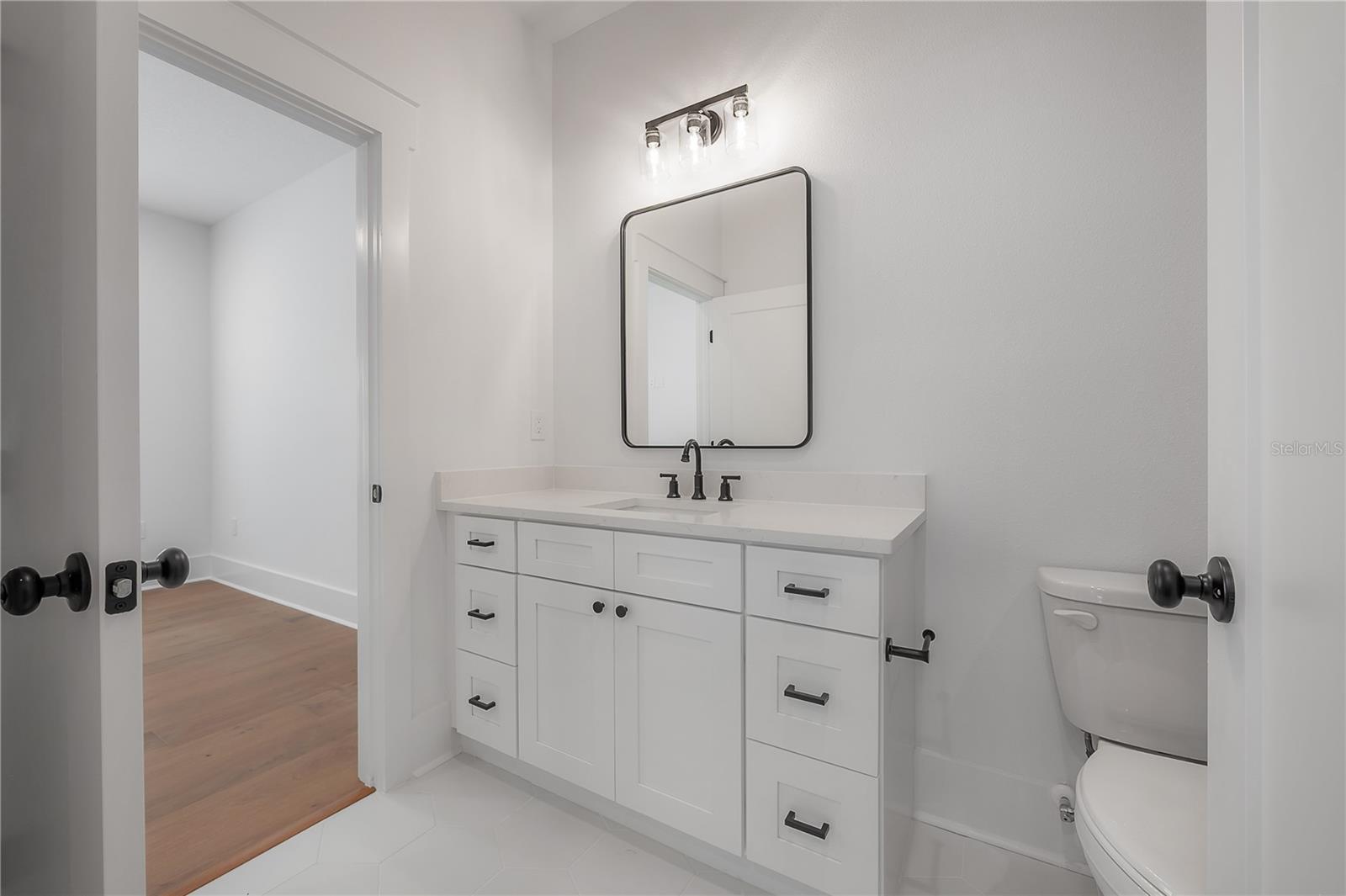 Image 66 of 75 For 807 Ida Street