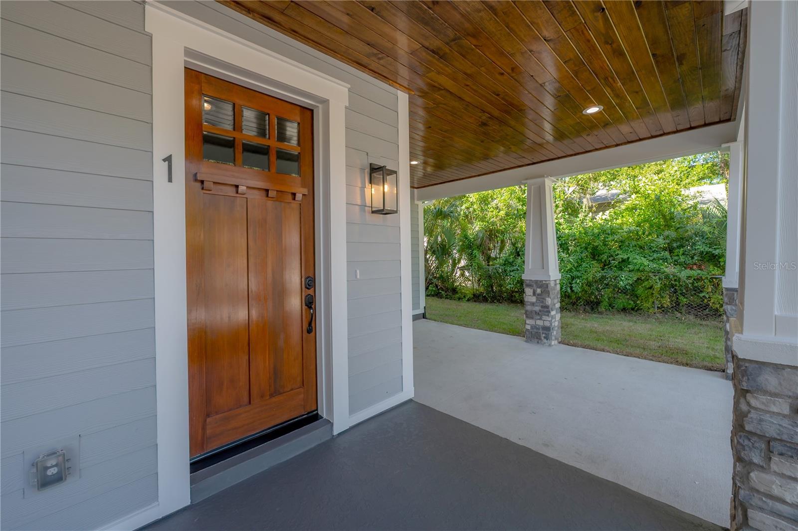 Image 7 of 75 For 807 Ida Street