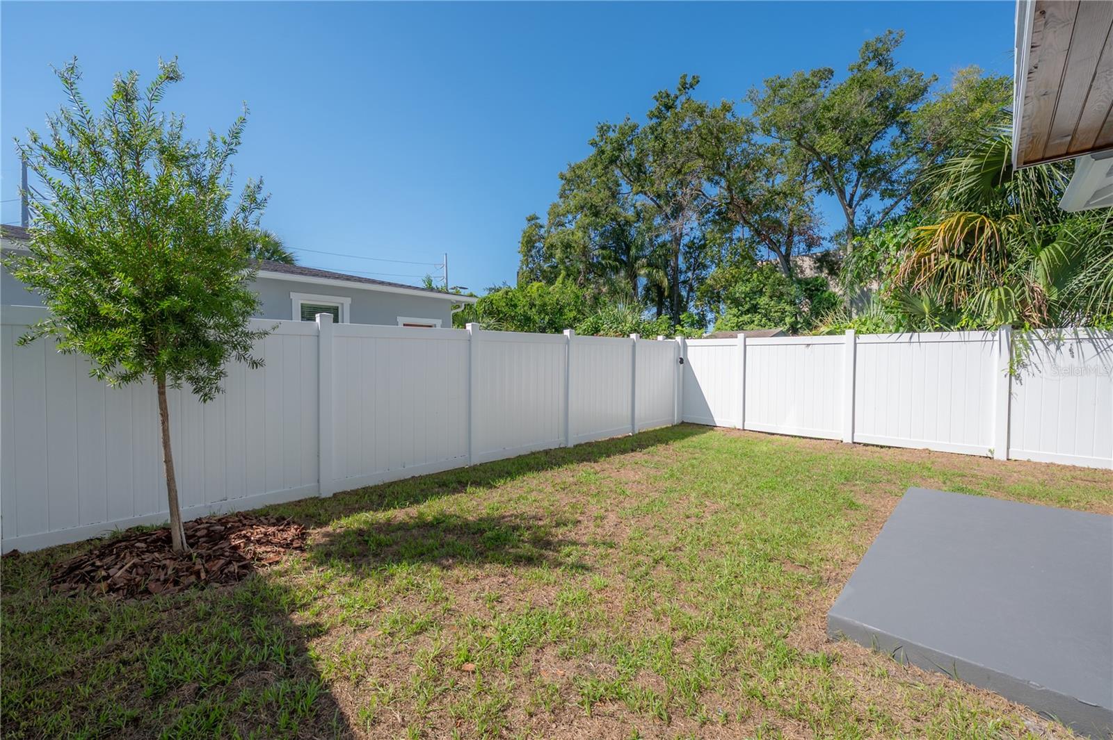 Image 72 of 75 For 807 Ida Street