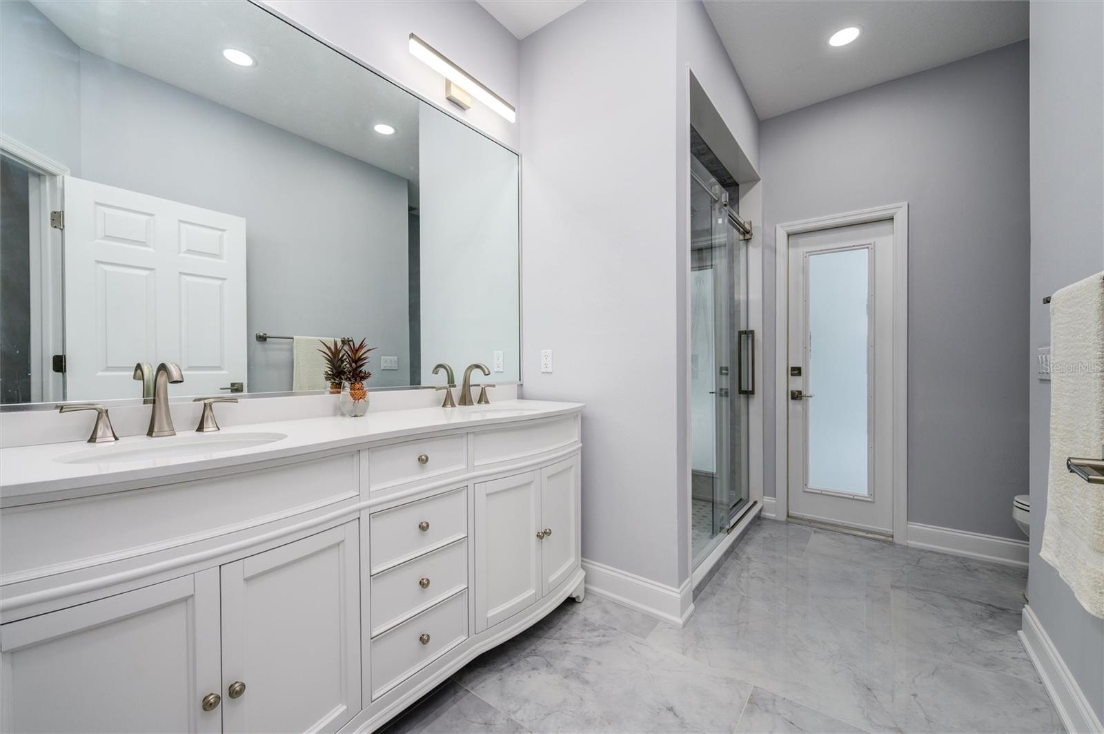 Listing photo id 22 for 9915 Hermosillo Drive