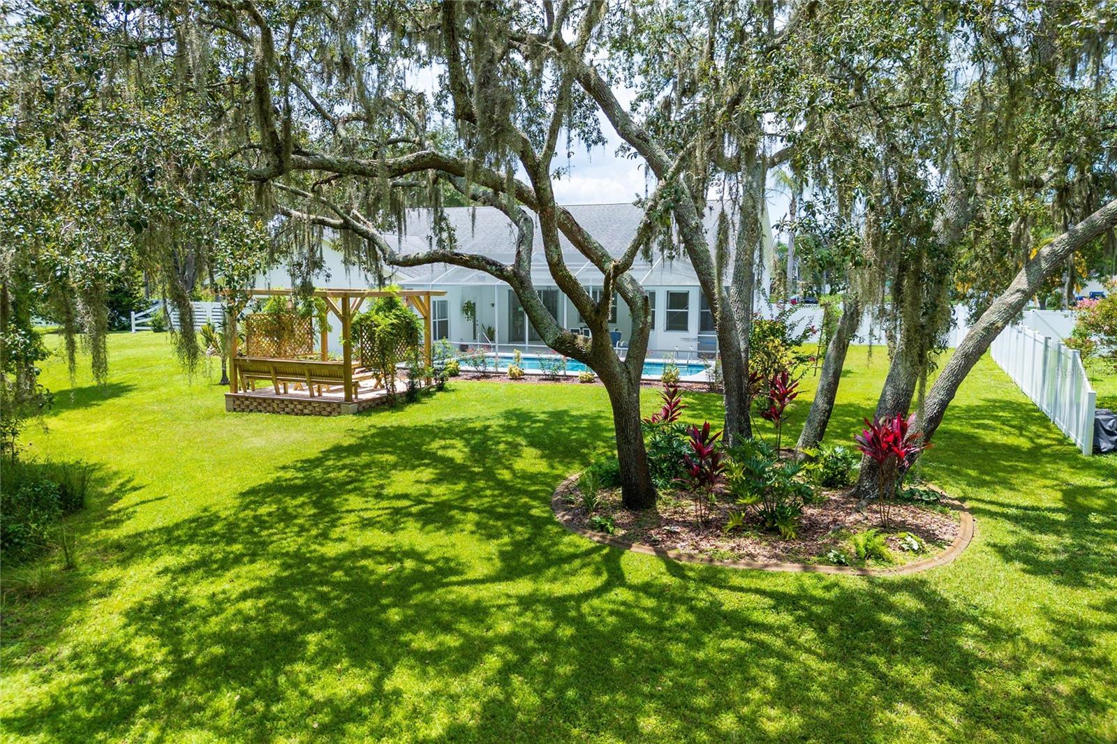 Listing photo id 32 for 9915 Hermosillo Drive