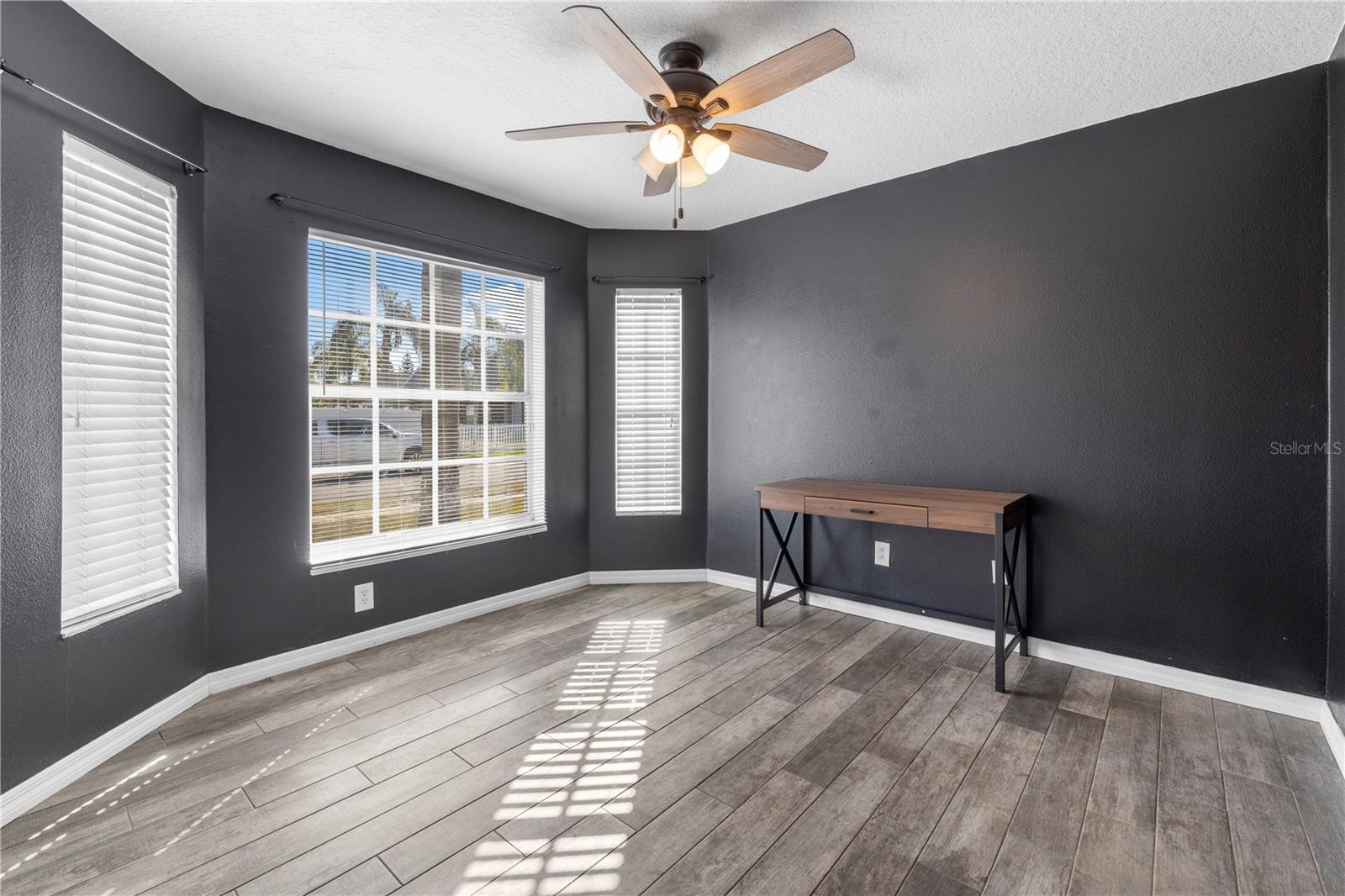 Image 14 of 78 For 2709 Butterfly Landing Drive