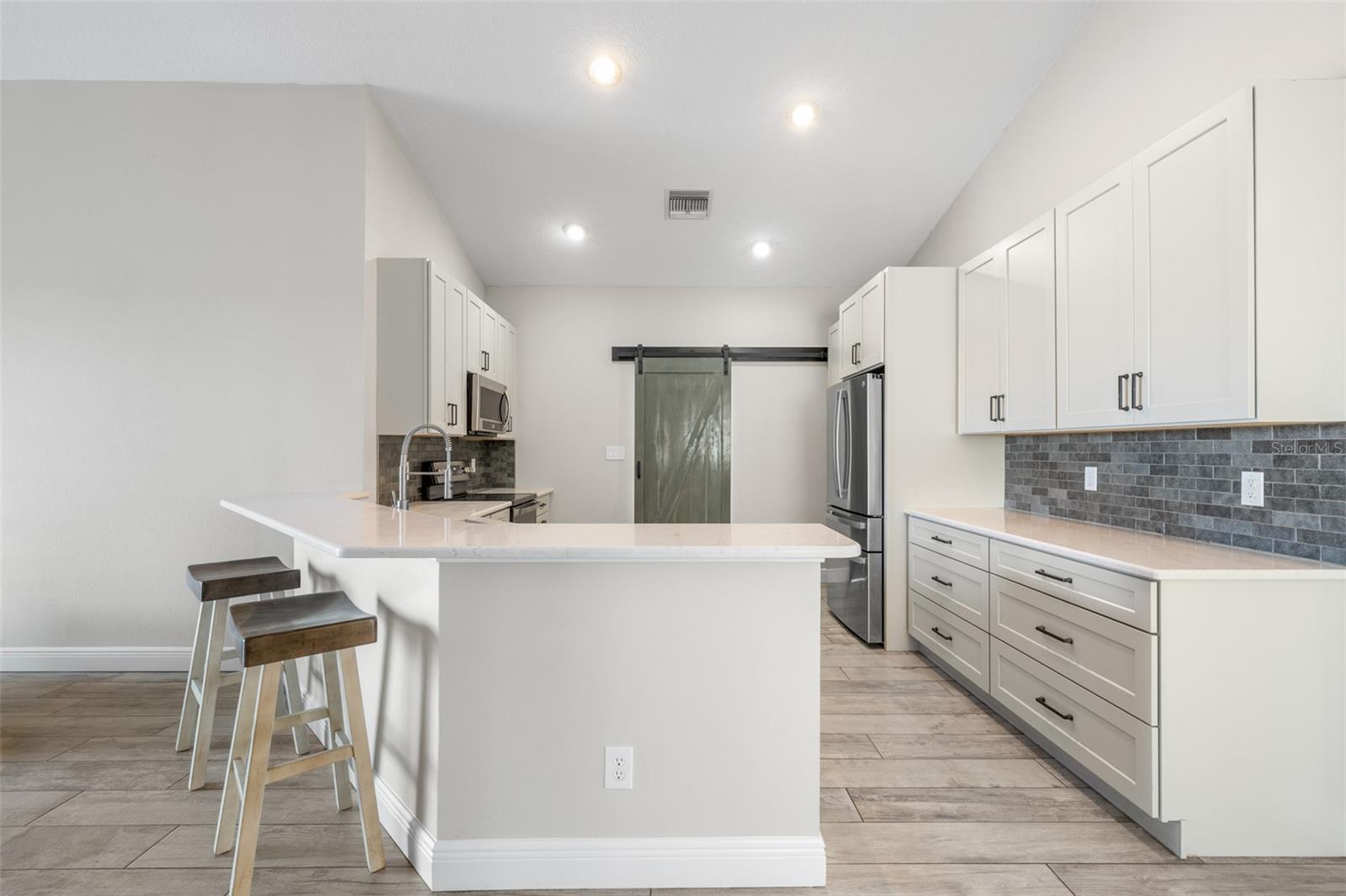 Image 18 of 78 For 2709 Butterfly Landing Drive