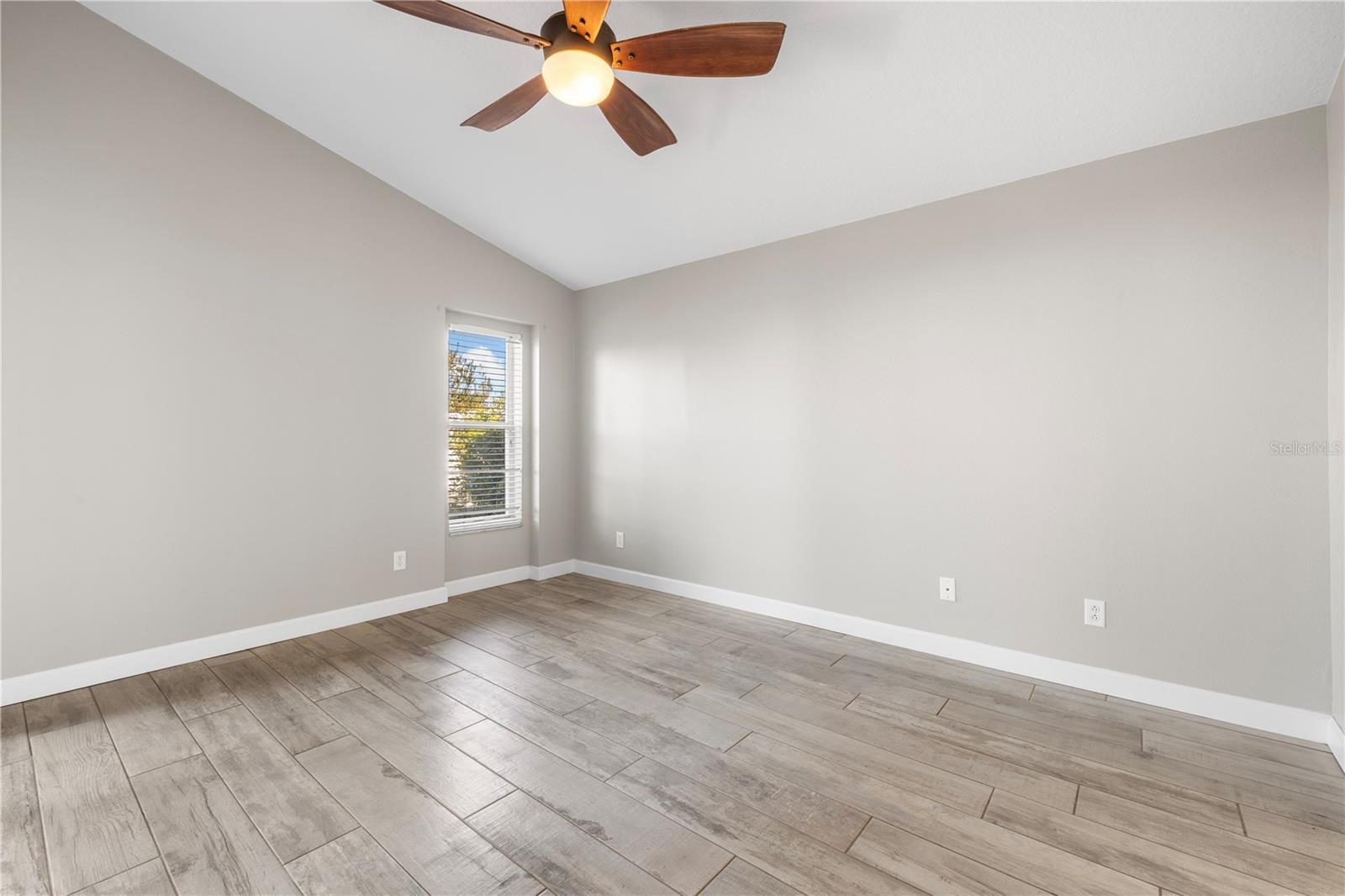 Image 31 of 78 For 2709 Butterfly Landing Drive