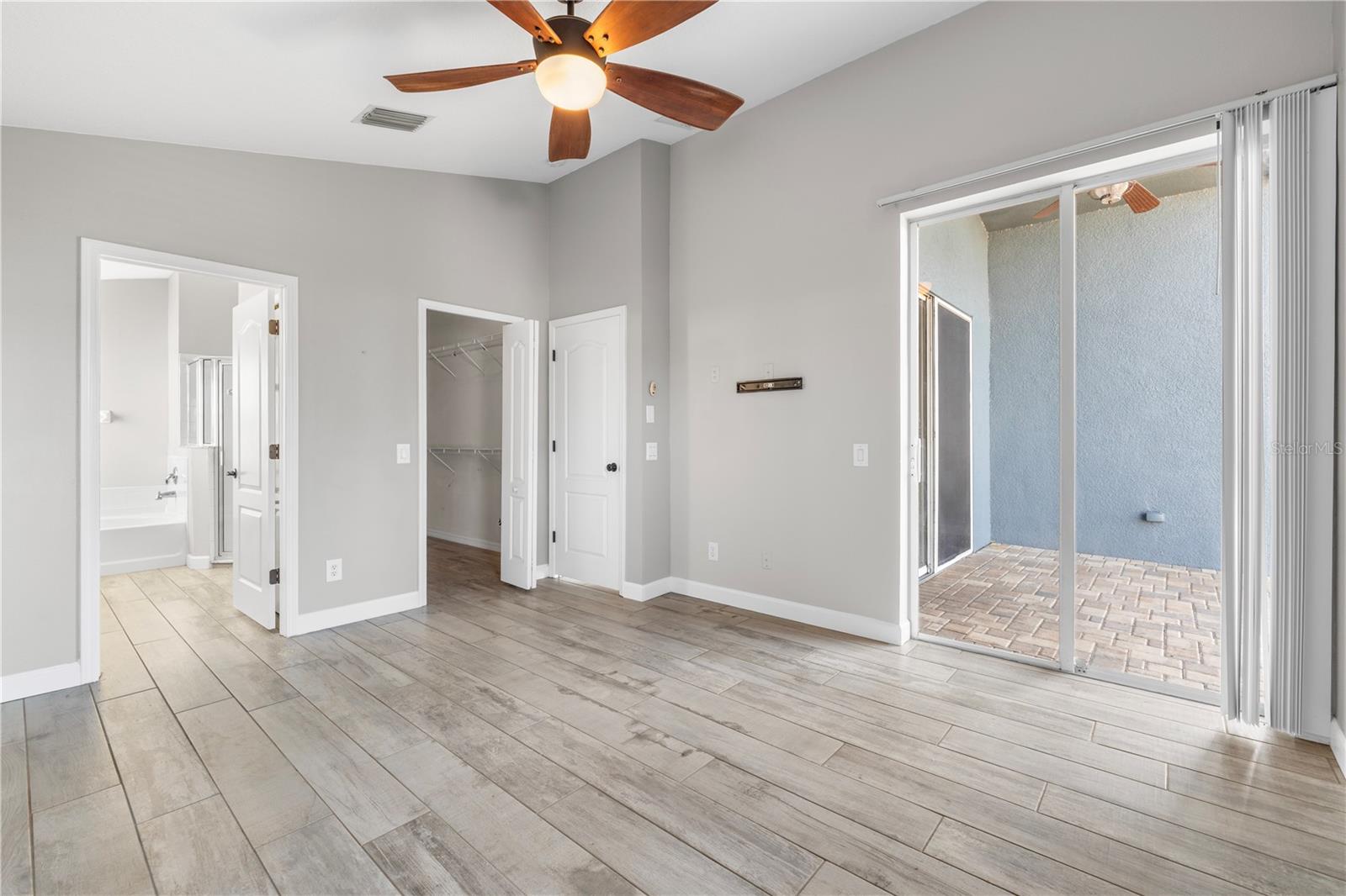 Image 32 of 78 For 2709 Butterfly Landing Drive