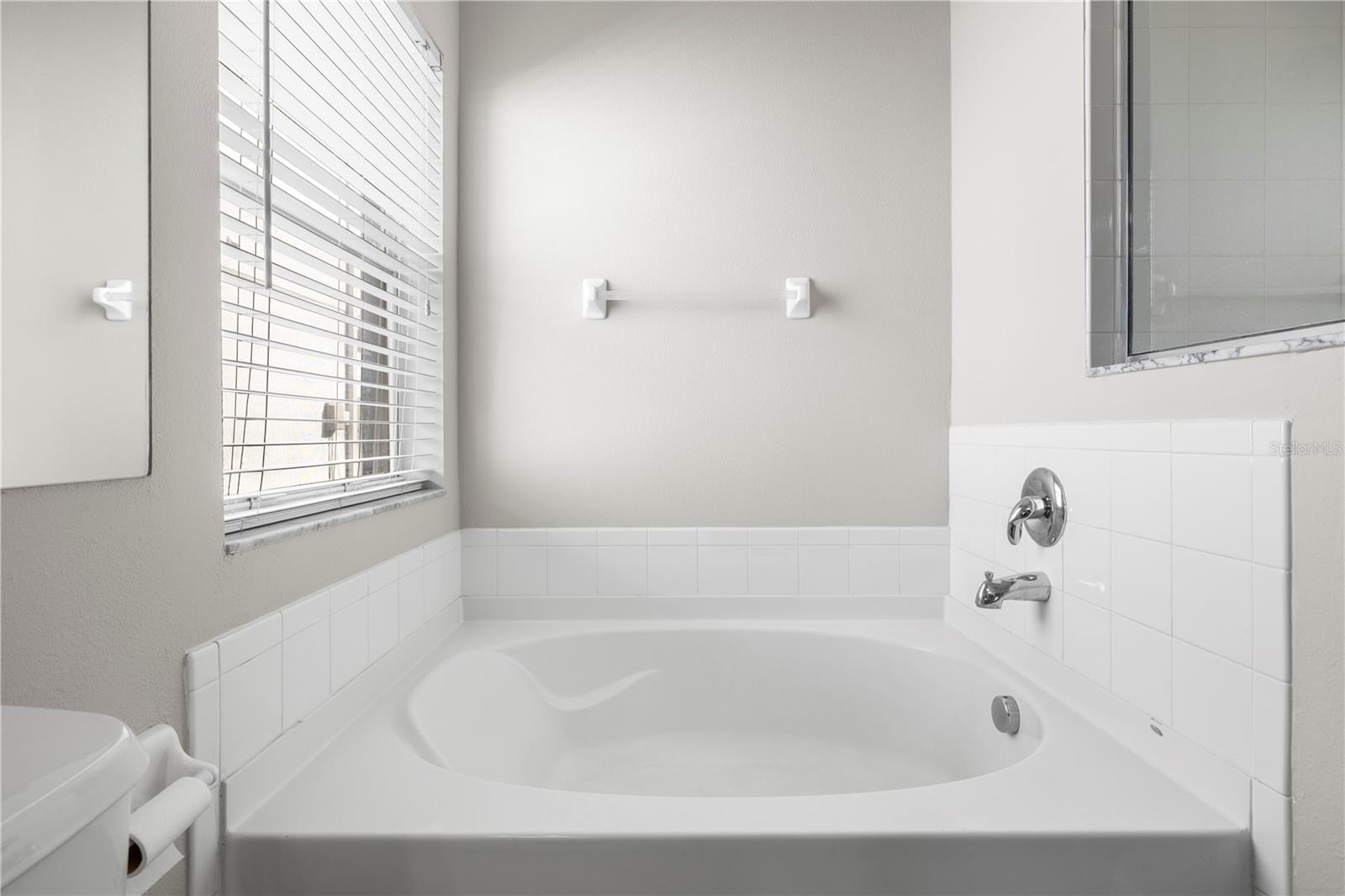 Image 35 of 78 For 2709 Butterfly Landing Drive