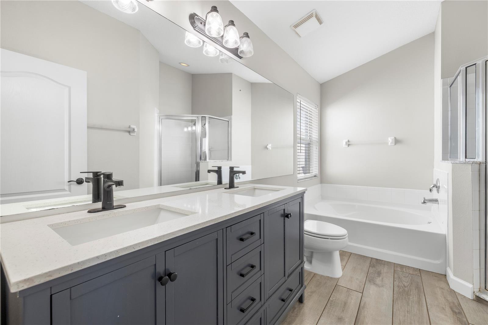 Image 39 of 78 For 2709 Butterfly Landing Drive