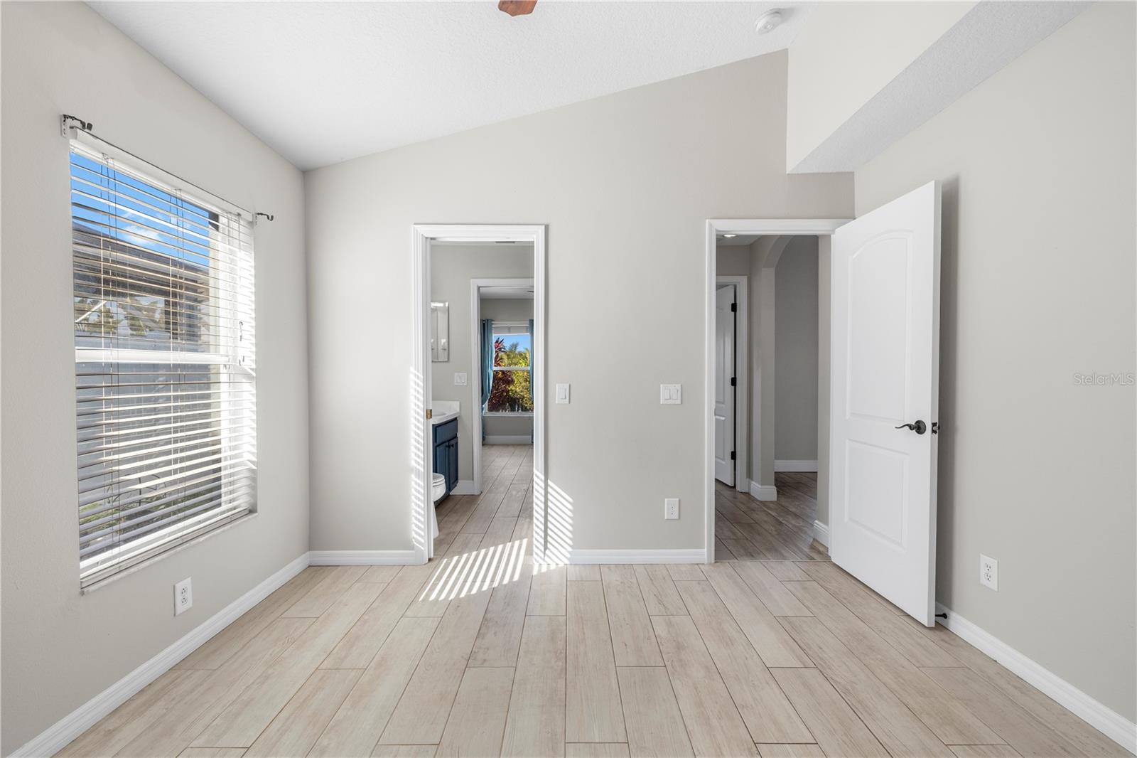 Image 41 of 78 For 2709 Butterfly Landing Drive