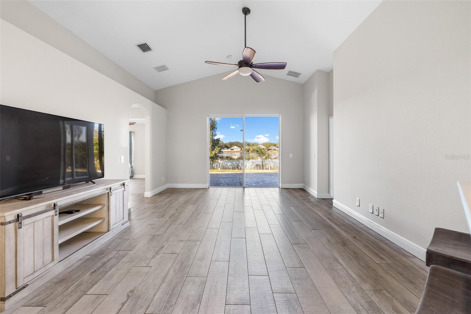 Image 7 of 78 For 2709 Butterfly Landing Drive