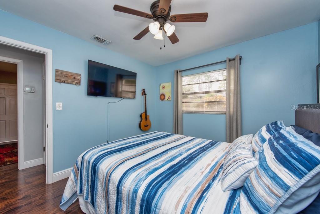 Image 17 of 49 For 8006 46th Street