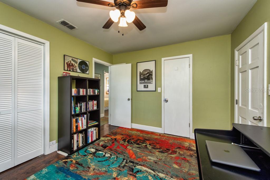 Image 25 of 49 For 8006 46th Street