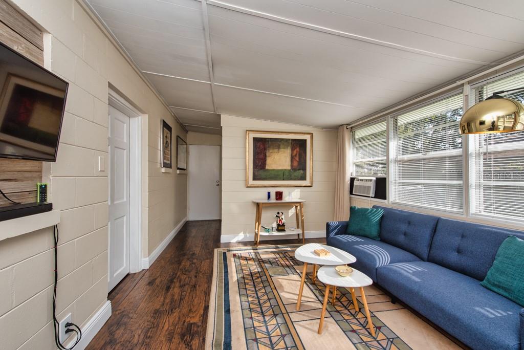 Image 29 of 49 For 8006 46th Street