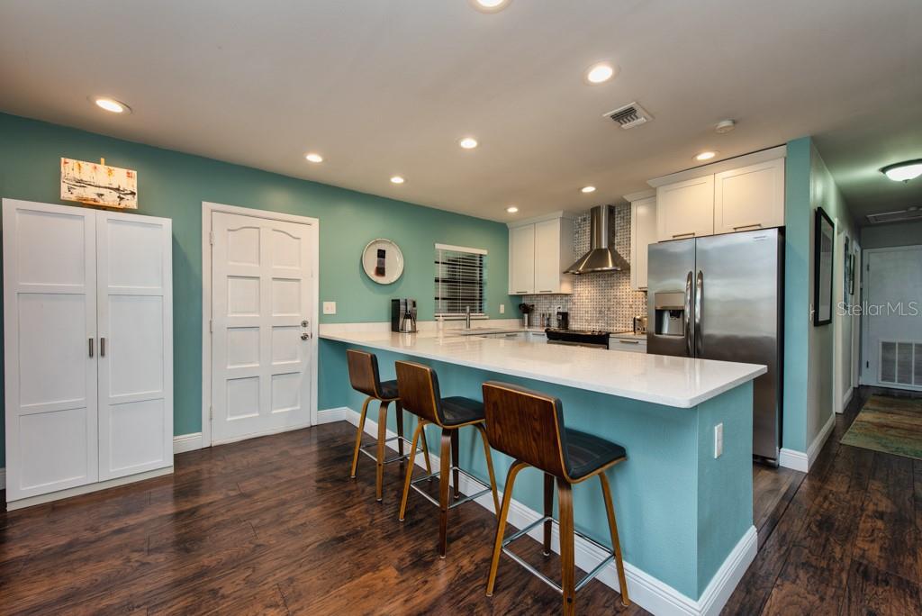 Image 8 of 49 For 8006 46th Street